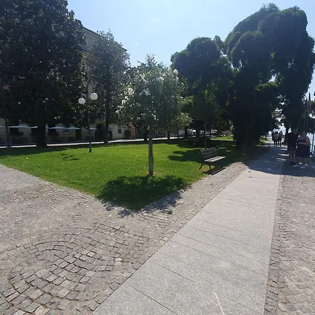 Vicino Al Con Bikeparking Apartament *